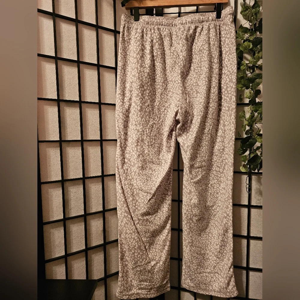Eddie Bauer Gray Pajamas with Relaxed‎ Fit and Adjustable Waistband